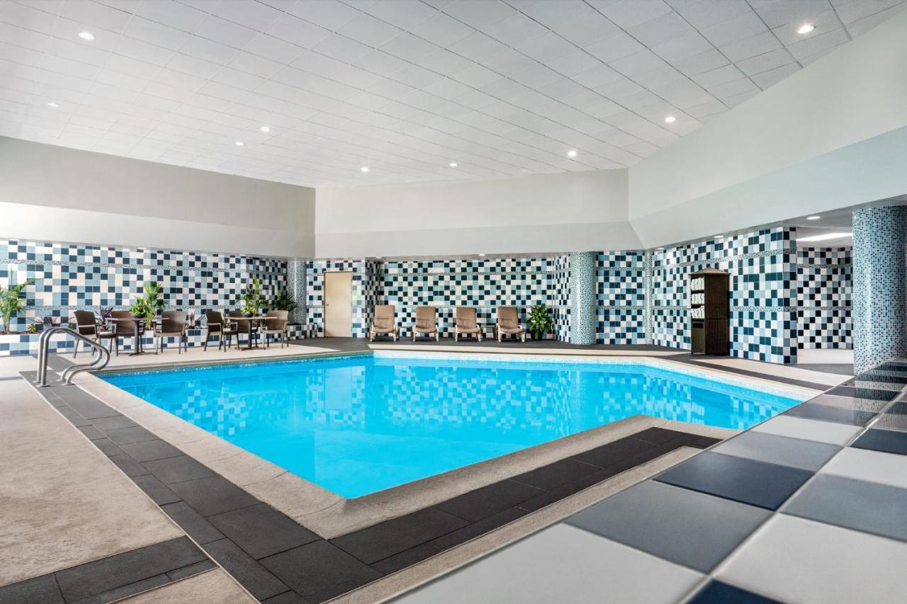 Holiday Inn Louisville East - Hurstbourne By Ihg Dış mekan fotoğraf