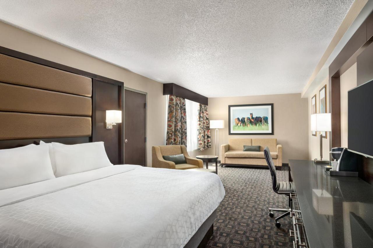 Holiday Inn Louisville East - Hurstbourne By Ihg Dış mekan fotoğraf