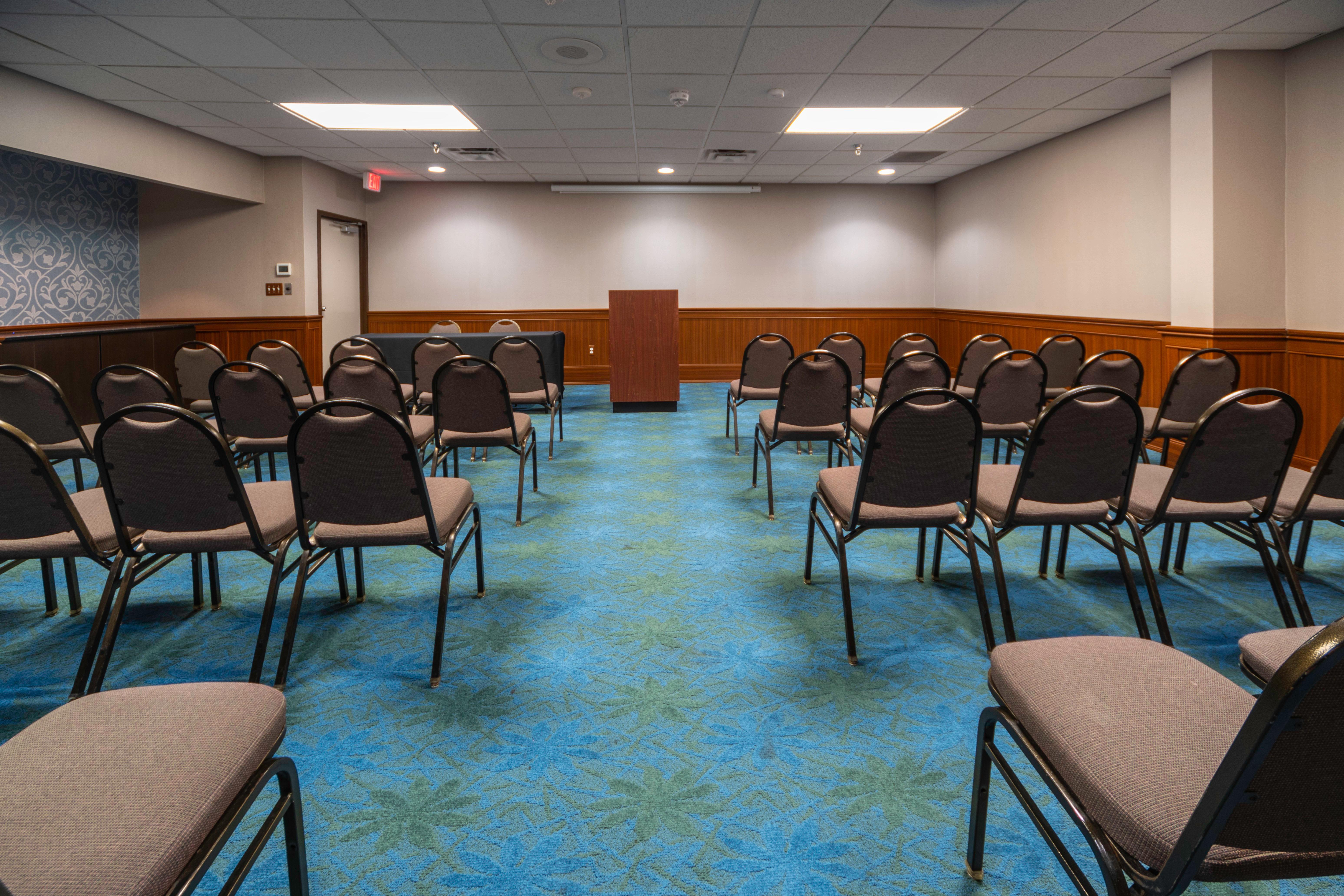 Holiday Inn Louisville East - Hurstbourne By Ihg Dış mekan fotoğraf