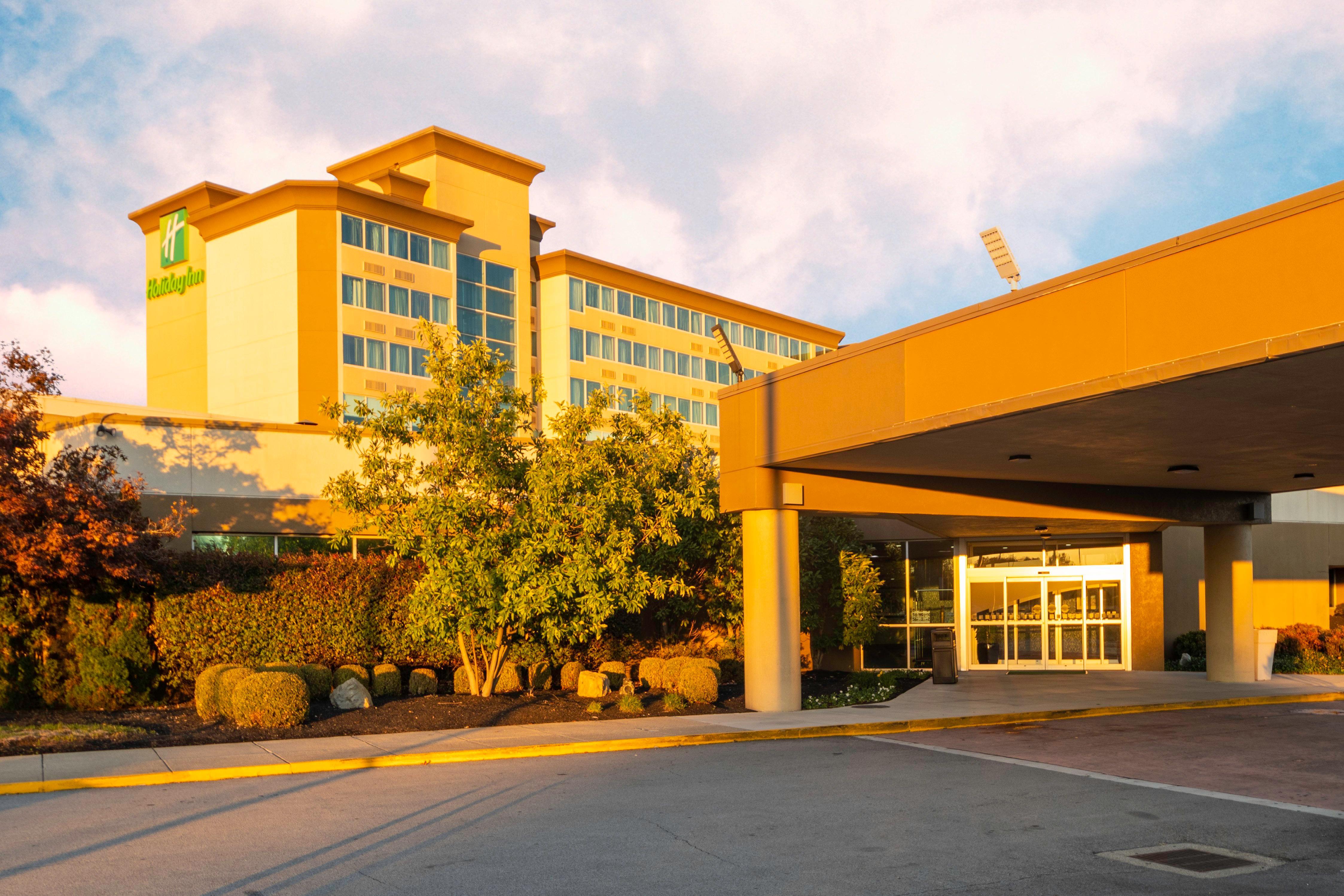 Holiday Inn Louisville East - Hurstbourne By Ihg Dış mekan fotoğraf